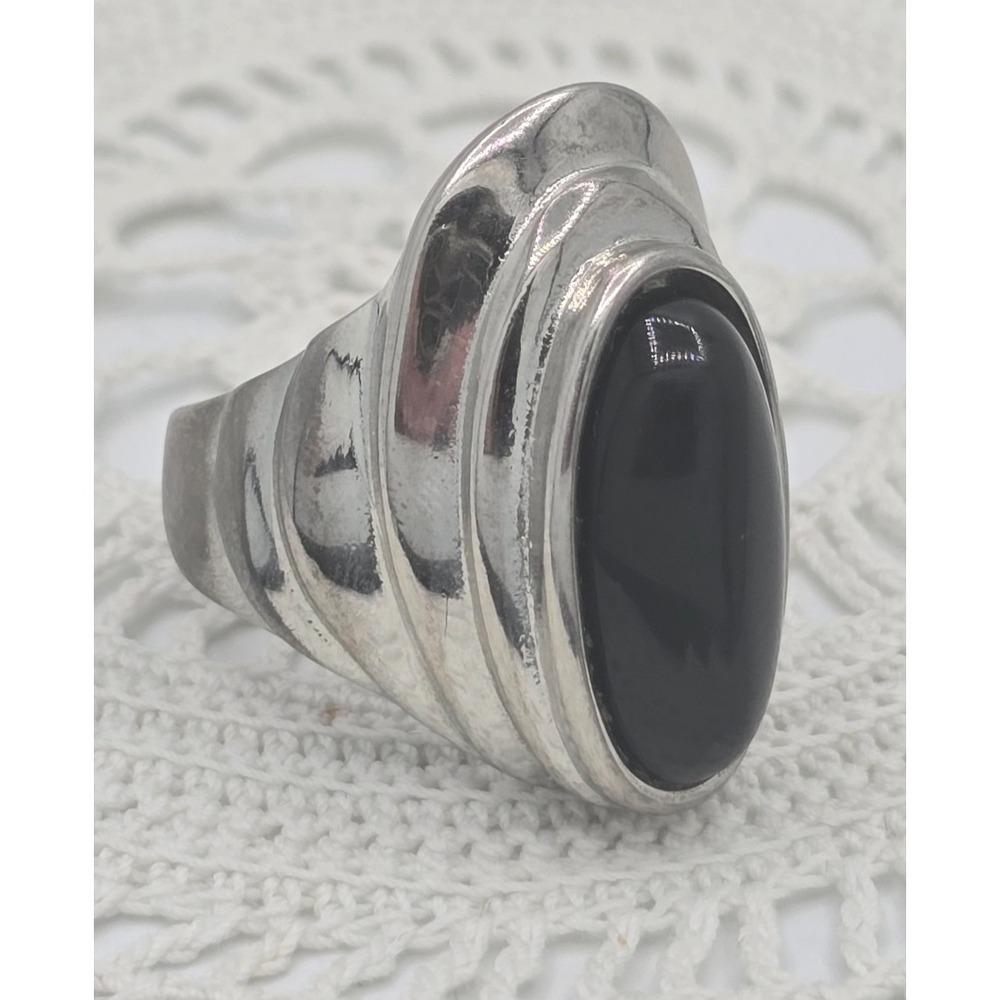 Vintage Ring Large Statement Oval Domed Pyramid Black Silver 18KGE